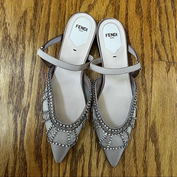 😊SOLD😊 Fendi Colibri Crystal Embellished mule in 37 - Picture 4 of 9